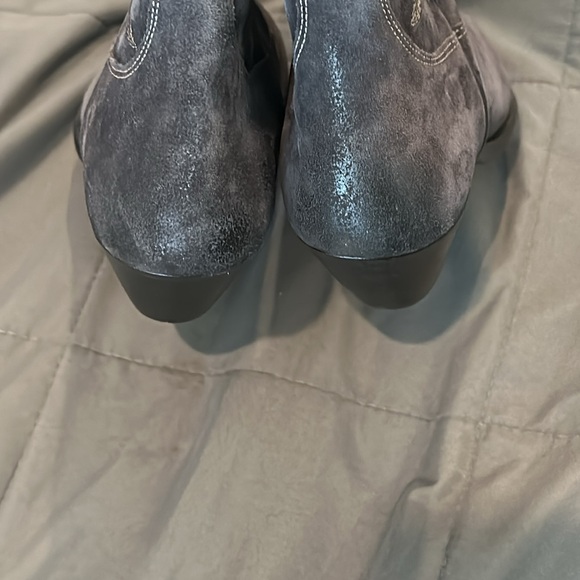 Beautiful Brand new never worn Isabel Marant boots. - Picture 4 of 5